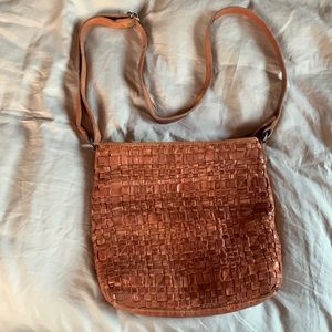 Vilenca Holland crossbody leather purse.